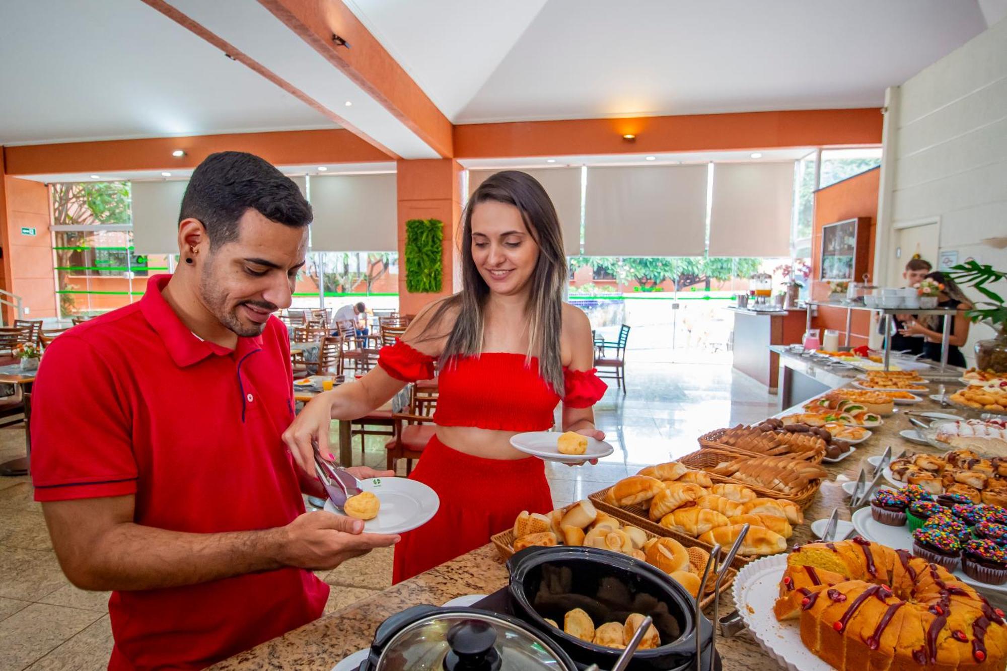 Hotel Golden Park Ribeirao Preto By Nacional Inn ภายนอก รูปภาพ